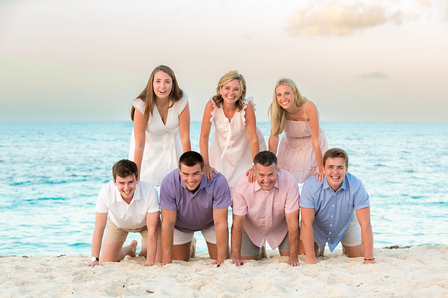 Ashley Coleman 112223 secluded beach Portrait Clients Family Portrait